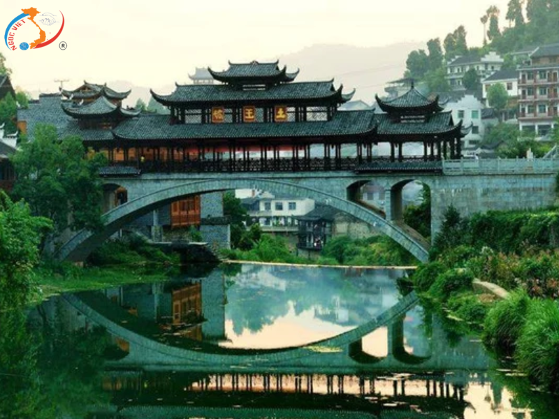 ZHANGJIAJIE- FENGHUANG ANCIENT TOWN